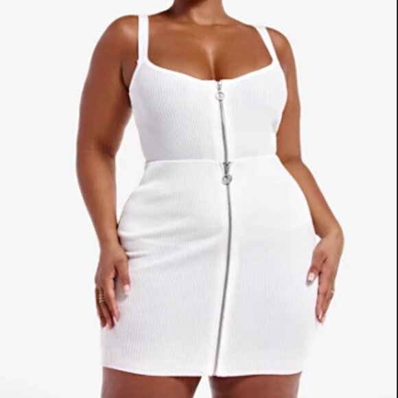 #2❤️/1❤️NWOT MINA RIBBED KNIT ZIP FRONT MINI SKIRT - Picture 5 of 5